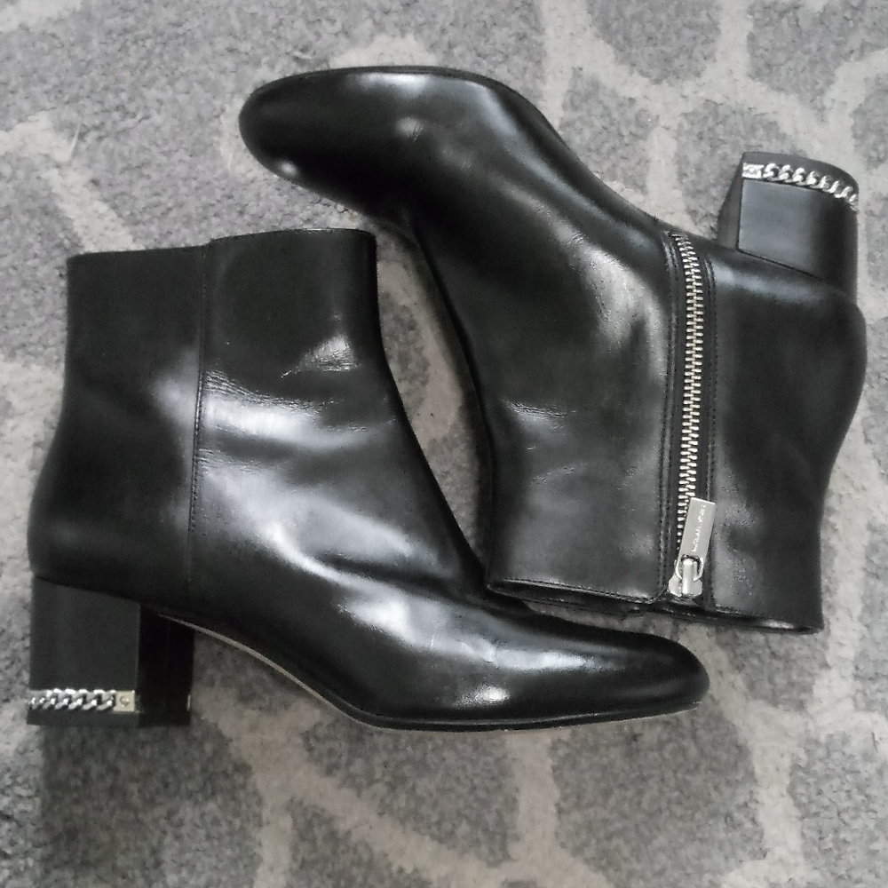 Michael Kors boots. FLASH SALE 1DAY ONLY